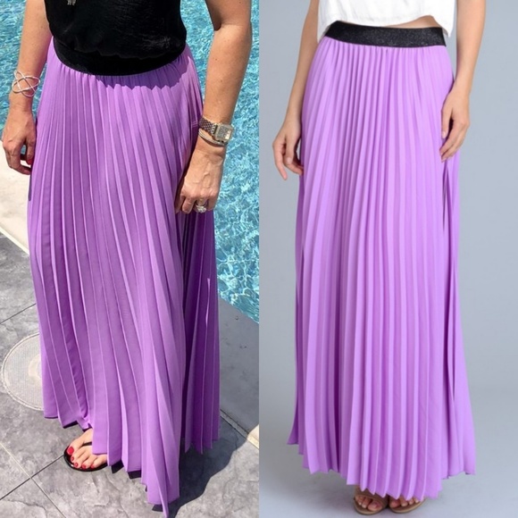 LAST 1! Gorgeous lavender pleated maxi skirt - Picture 2 of 4